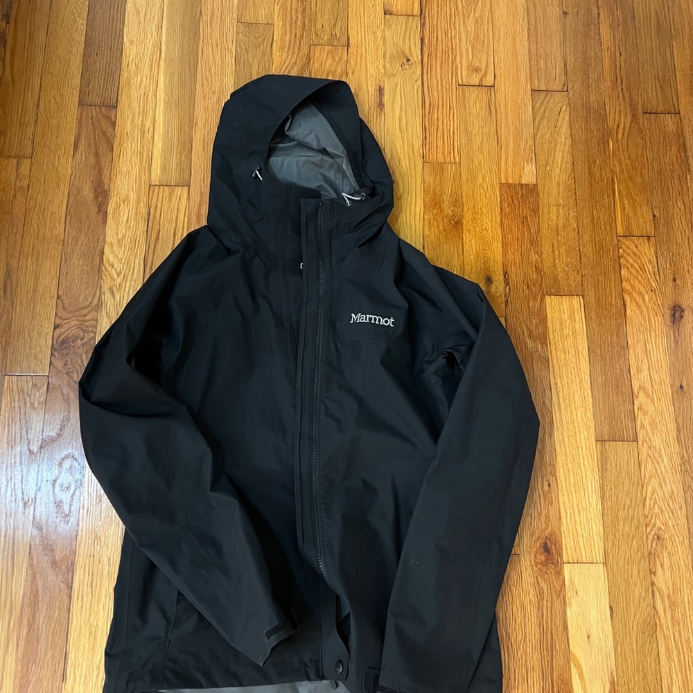 Marmot Women’s Black Raincoat